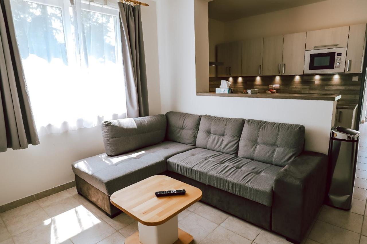 Chaty A Apartmany Hracholusky Kemp Kosatka Pnovany 외부 사진