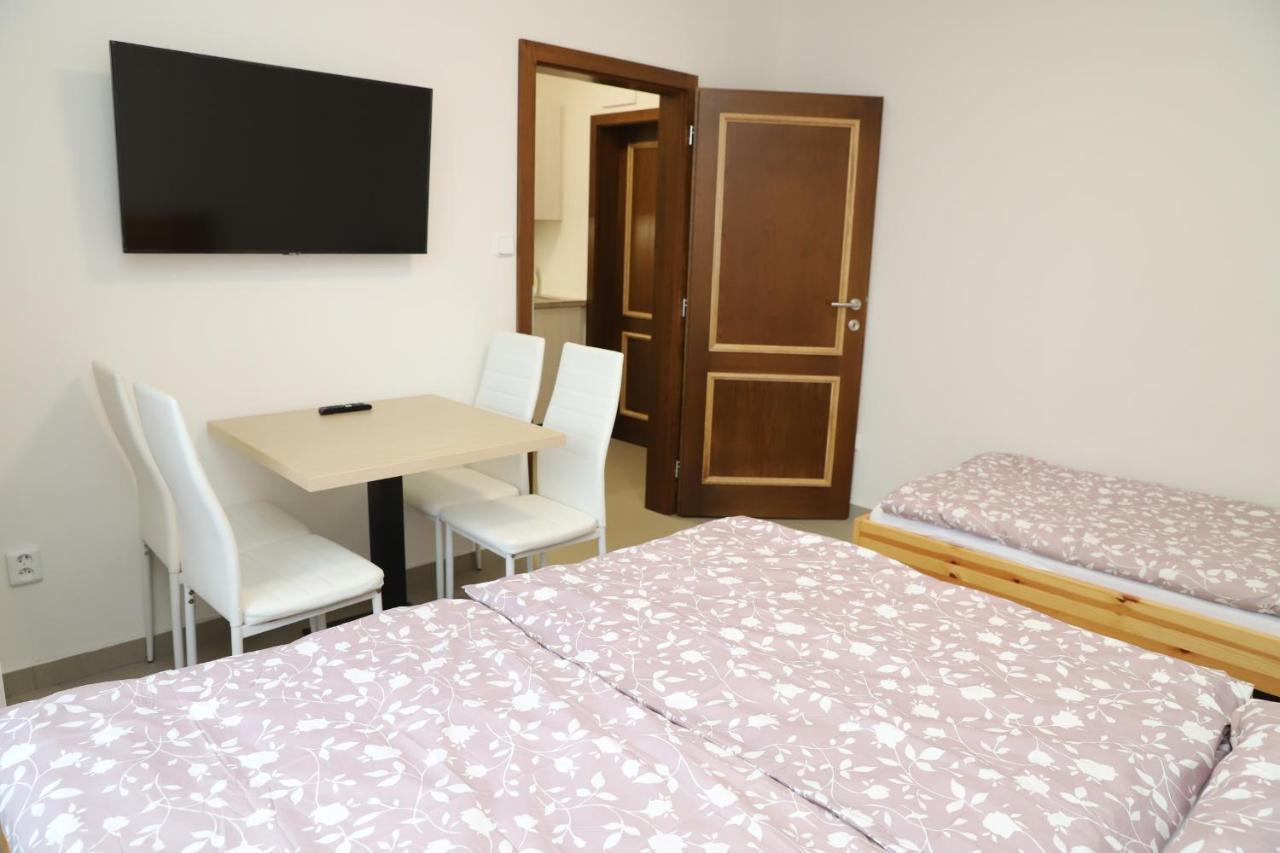 Chaty A Apartmany Hracholusky Kemp Kosatka Pnovany 외부 사진